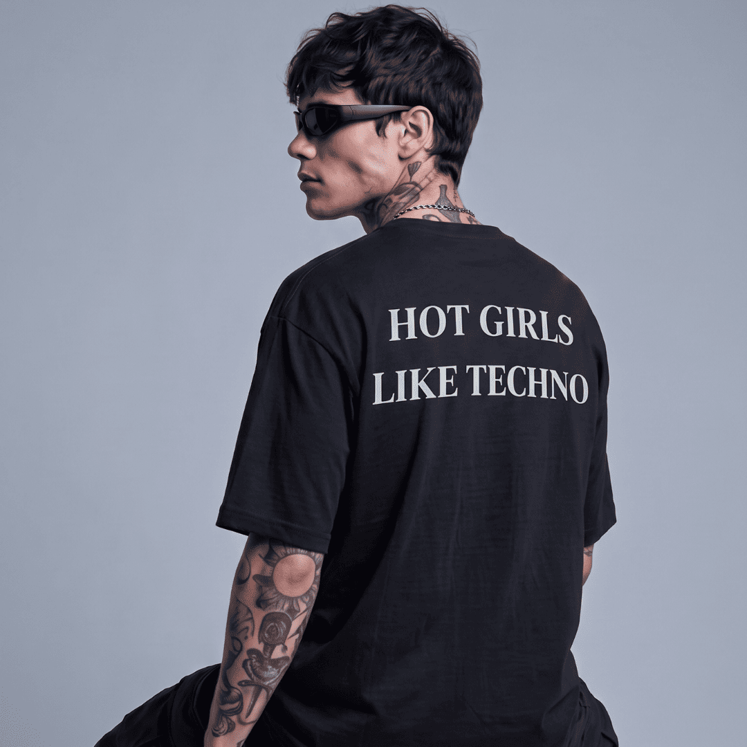 GIRLS LIKE TECHNO - Tee