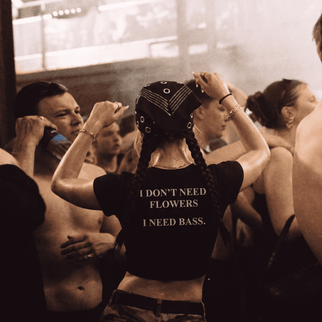 Don't need flowers - Baby tee