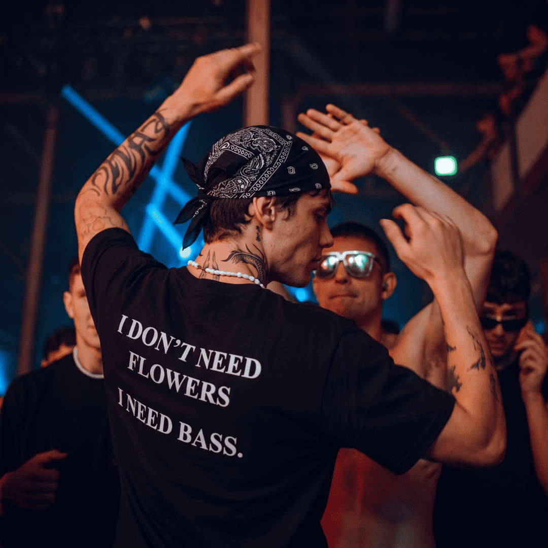 Don't need flowers - Tee