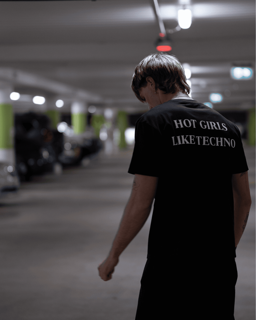 GIRLS LIKE TECHNO - Tee