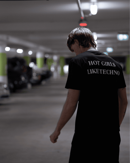 GIRLS LIKE TECHNO - Tee
